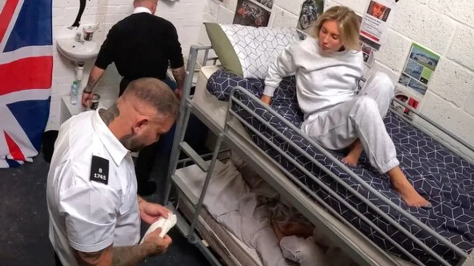 The criminal got into hard group sex with security guards