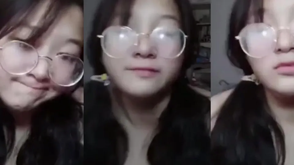 The girl with glasses is so horny  