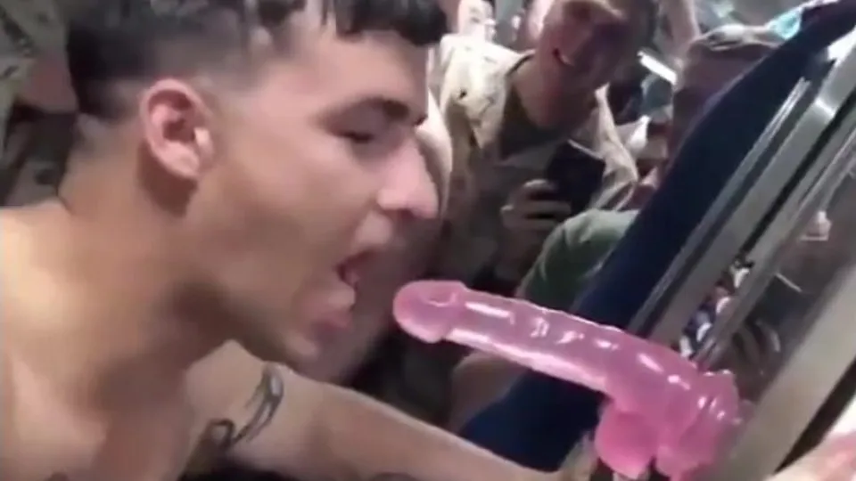 The Happy Soldier - ThisVid.com