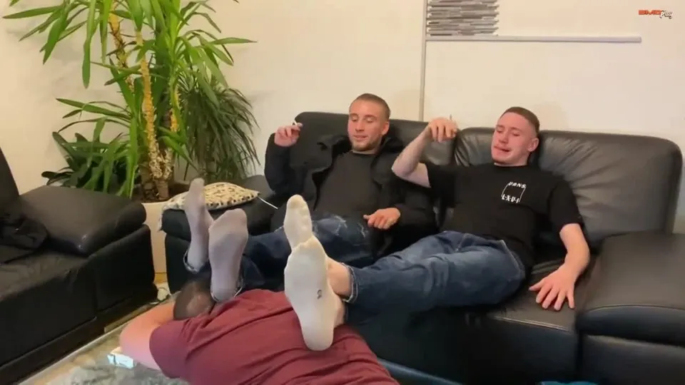 Ленивый фетиш ног