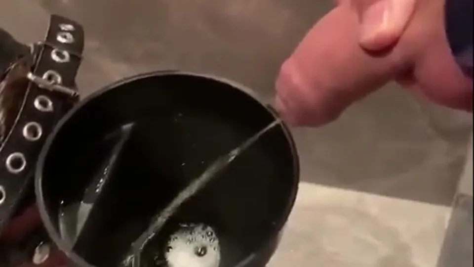 The piss slave is installed in time for the party - ThisVid..mp4