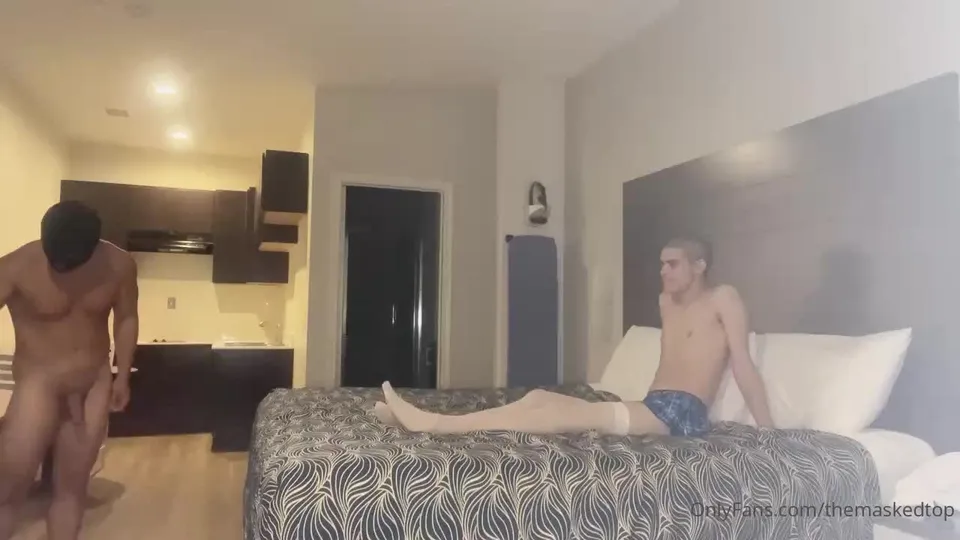 Themaskedtop Nude Leaks Gay PORN, Anal DL Straight Hot Top Loves Destroying Butts (17).mp4