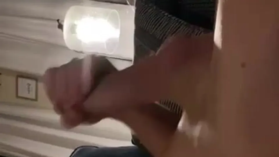 TheOnlylb12 jerking and cumming pt7