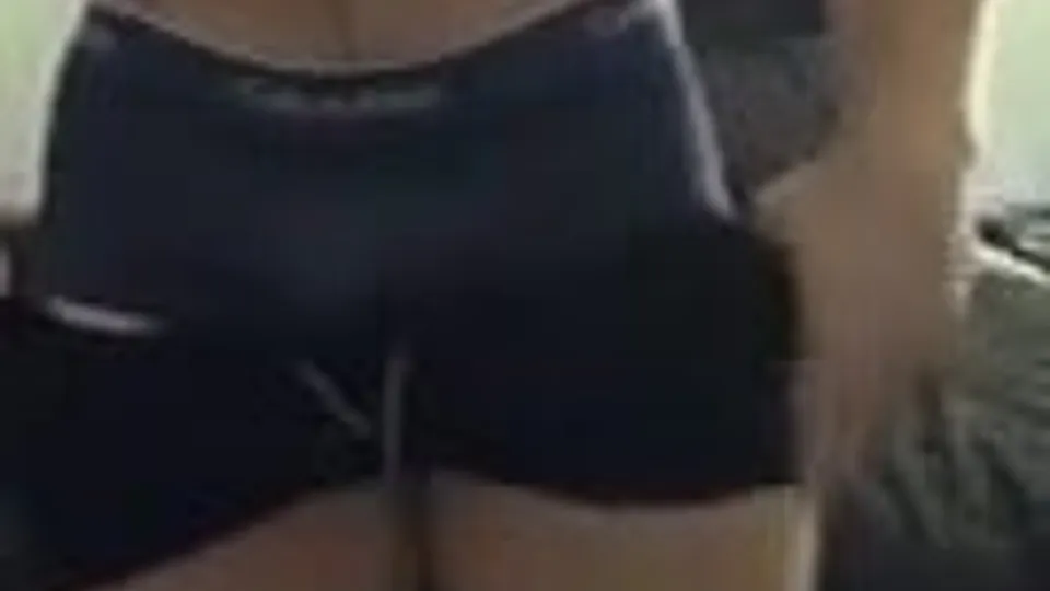 Thick Muscle Daddy Shows His Dirty Bits - ThisVid.com