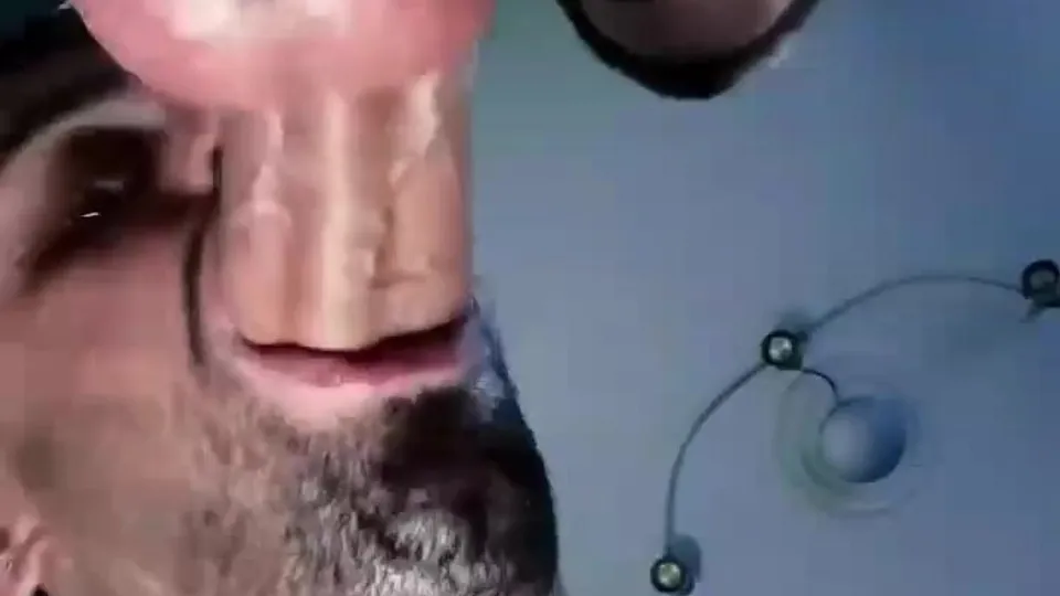 Thick needs a smart cocksucker - ThisVid.com