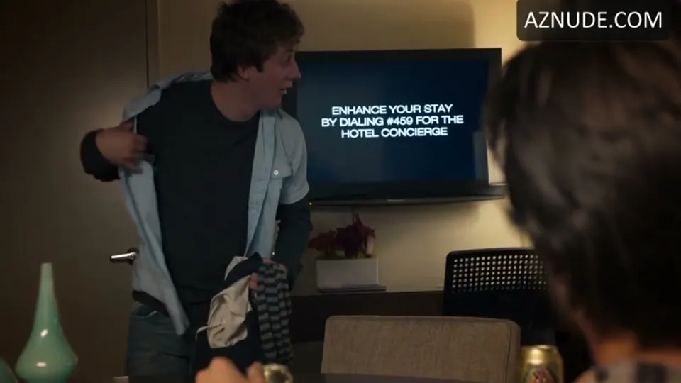 Thierre Di Castro Shirtless,Straight Scene in Shameless
