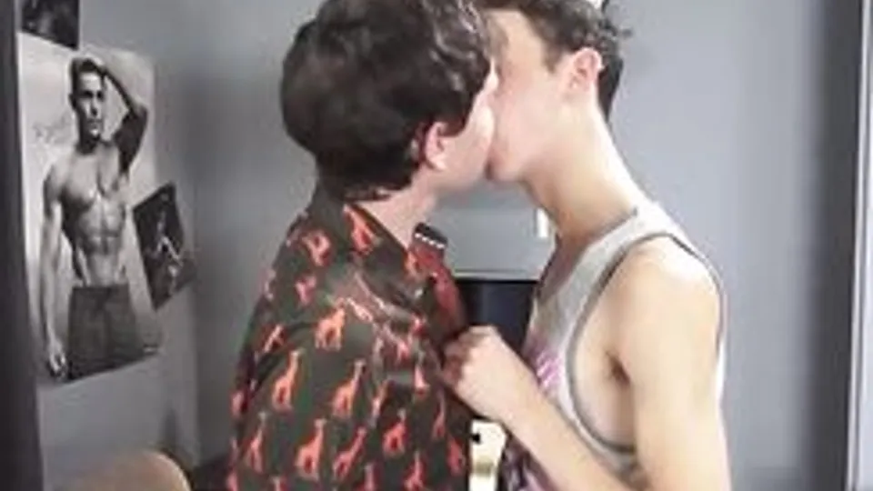 Thirsty Bareback Twinks