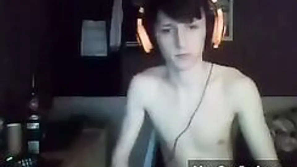 This boy loves to jerk off fast and hard