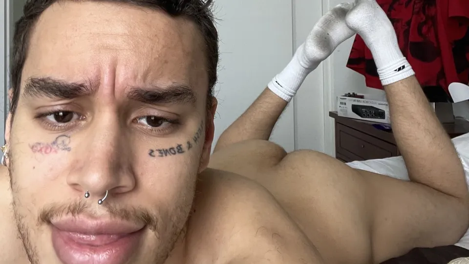 This Goofy Thug Could Get It Any Day of the Week - ThisVid.com