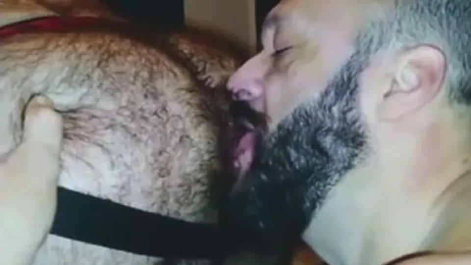 This is how you worship hairy ass - ThisVid.com