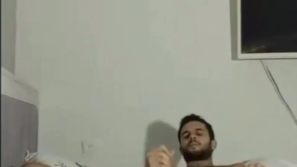 בחור ישראלי חתיך - ThisVid.com