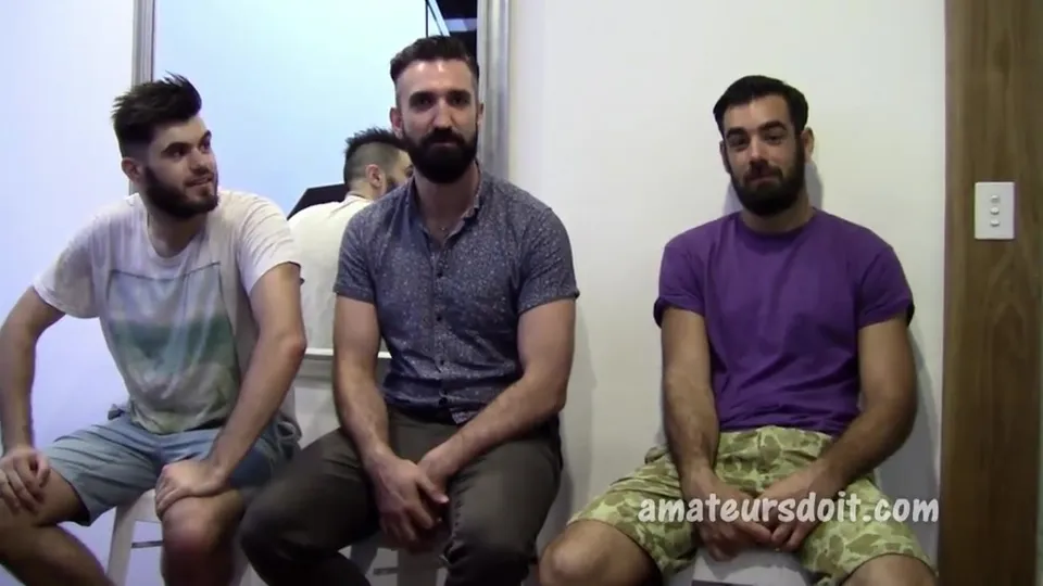 Three beards kiss and suck - ThisVid.com