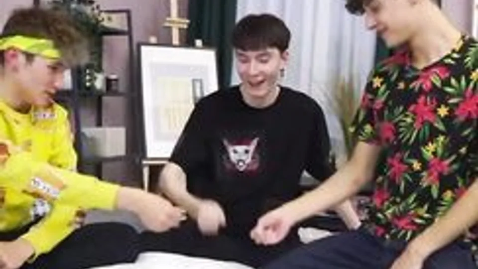 Threesome Twinks Rock Paper Scissors Game Bareback