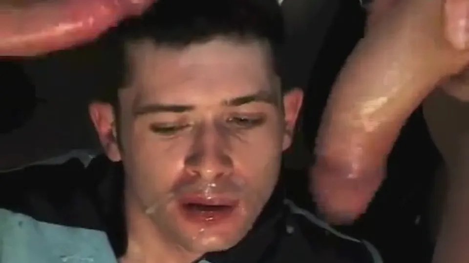 Threeway facial and piss - ThisVid.com