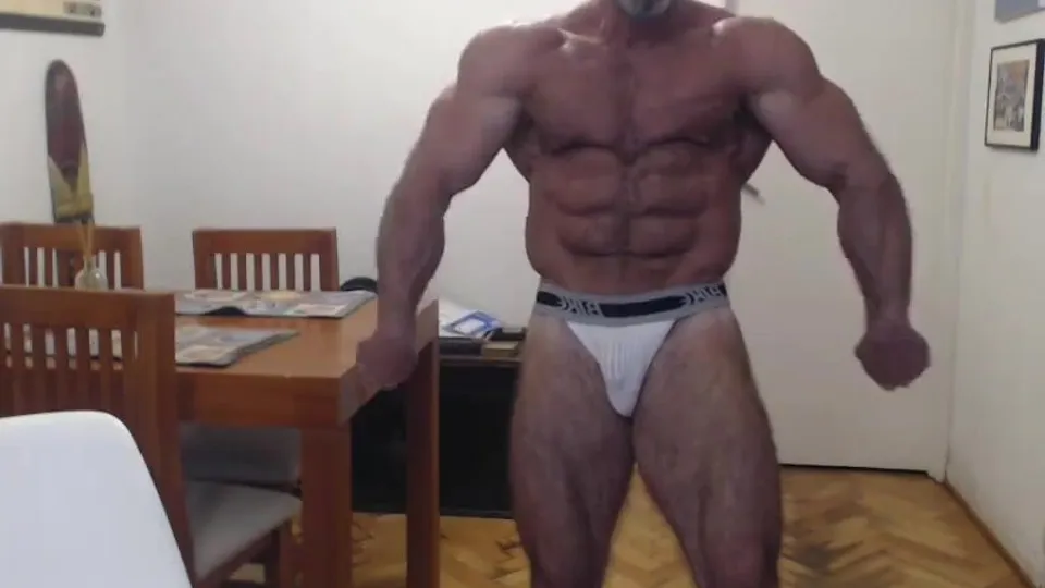 Throwback: Muscle Daddy Shows Off & Shows Hole - ThisVid.com