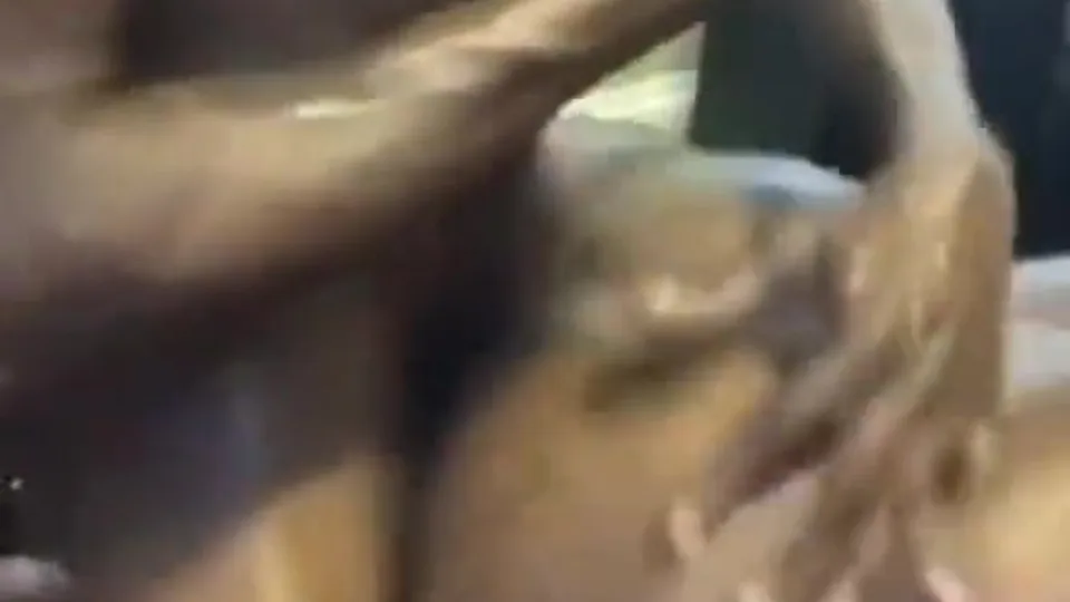 Thug fucks fem bottom until he nuts - ThisVid.com