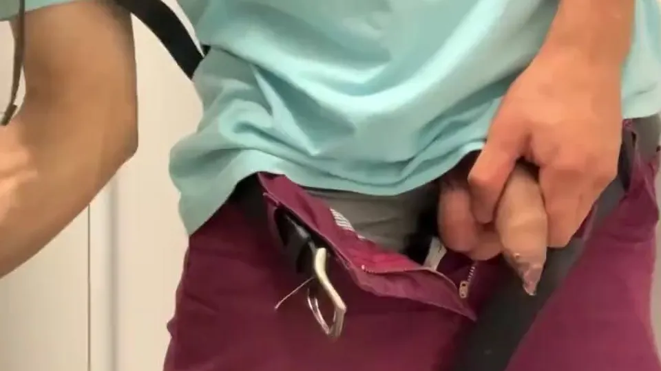 Tight foreskin pissing - ThisVid.com