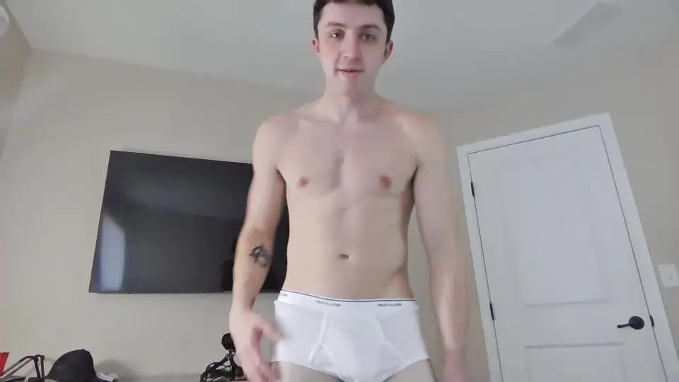 Tighty Whities Guy Shows Off Ass - ThisVid.com