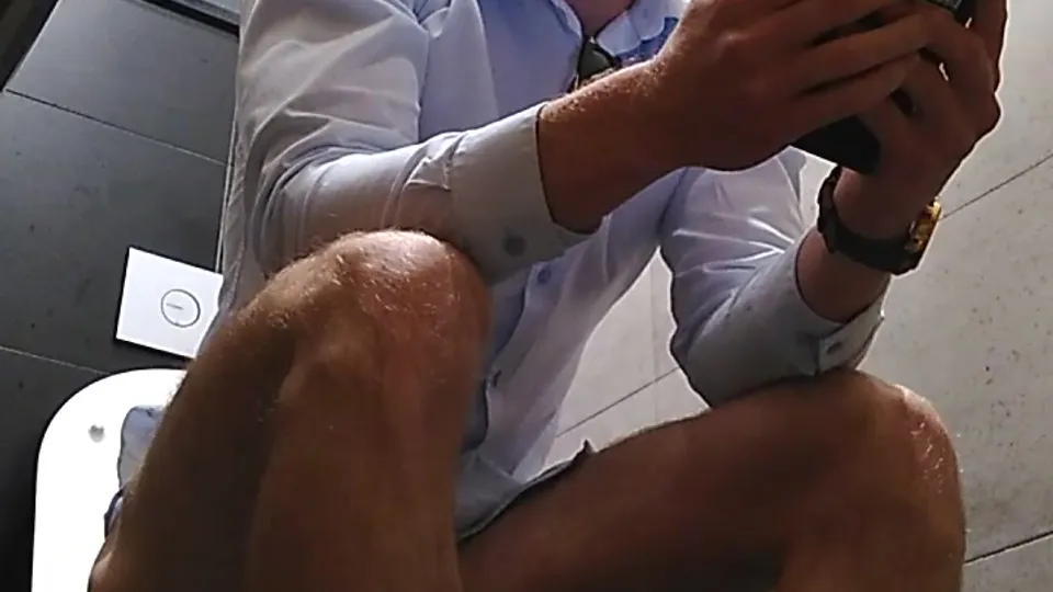 Toilet bd 53- Sharp Dressed Man... shitting - ThisVid.com