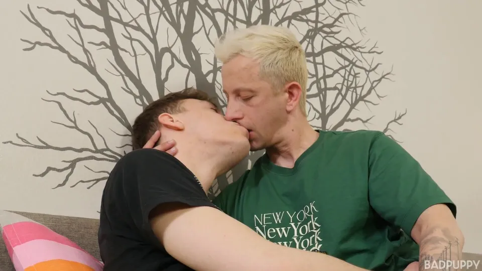 Tom Bacan & Tom Connor: Hot & Horny Twink Action