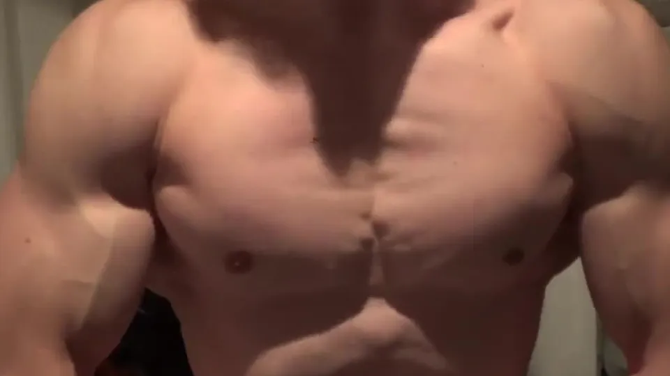 Touches young muscles - ThisVid.com