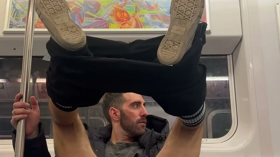 Train flasher - ThisVid.com