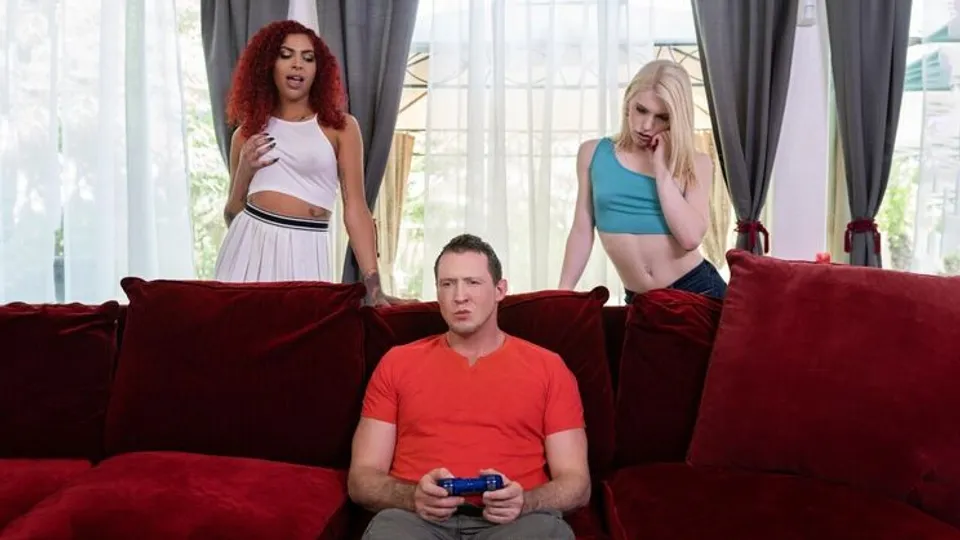 Trans Angels - Pierce ParisRubi MaximIzzy Wilde - Horny For The Gamer Roommate Part 1 