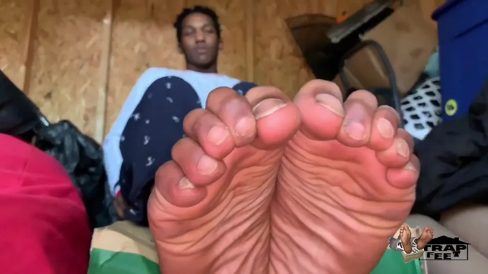 Thug's Footjob JOI