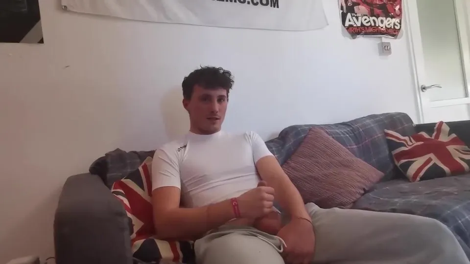 Uni Lad's Bareback Fantasy with Older Man
