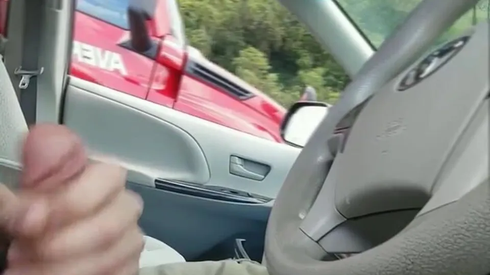 Trucker Pulls Over to Suck Cock - ThisVid.com