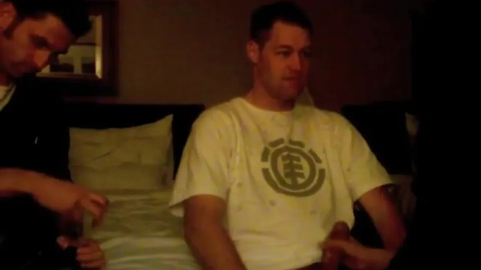 TS threesome with two straight guys - ThisVid.com