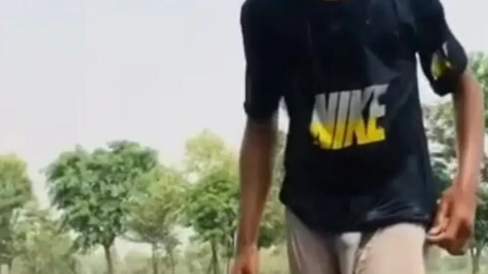 Twink Vloggers Explore Each Other