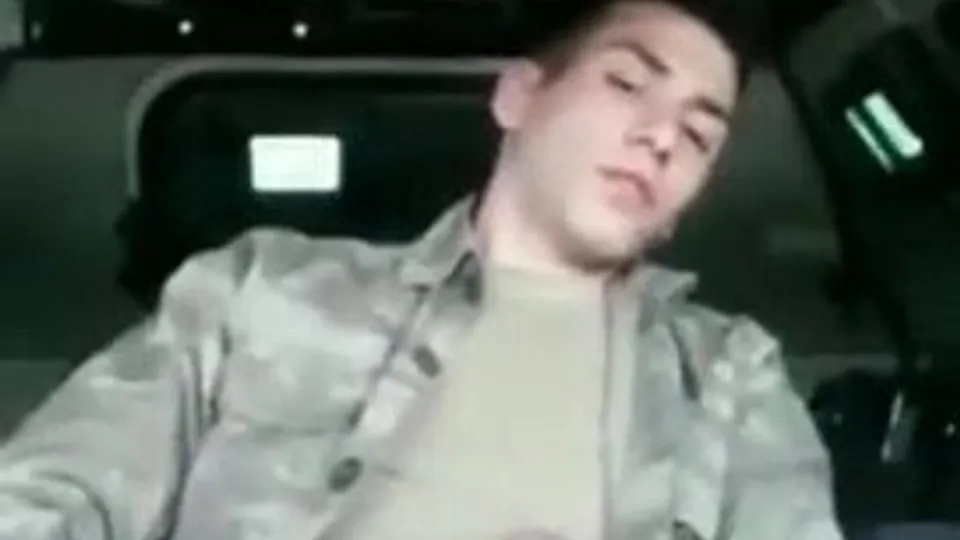 Turk soldier jerks & cums - ThisVid.com