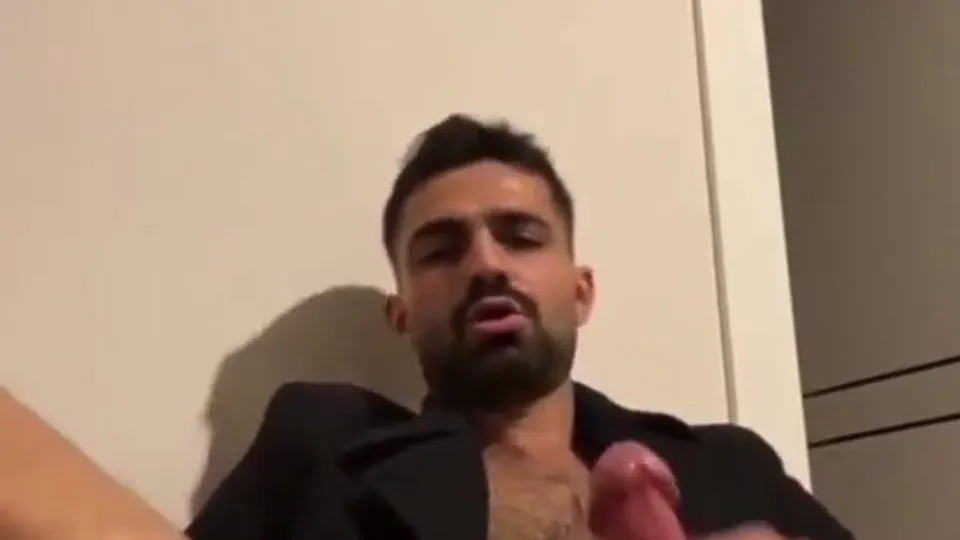 Hairy Turkish Guy's Feet & Cum