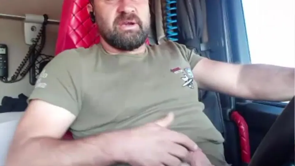 Turkish Truck Driver show cock - ThisVid.com