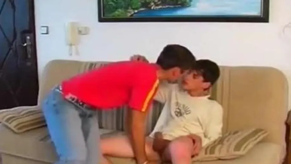 TWINK BEGINNERS - Two horny gay guys in hot anal action