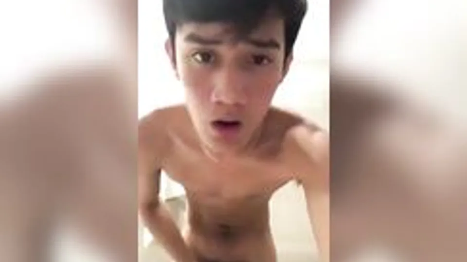 Twink Cum On His Own Hand Wank Boys Porn