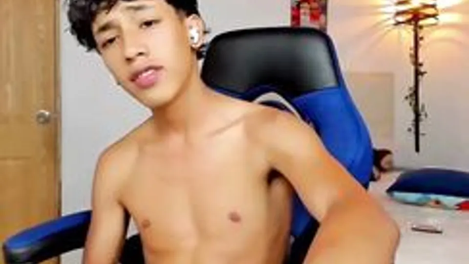 Twink Masturbation Show