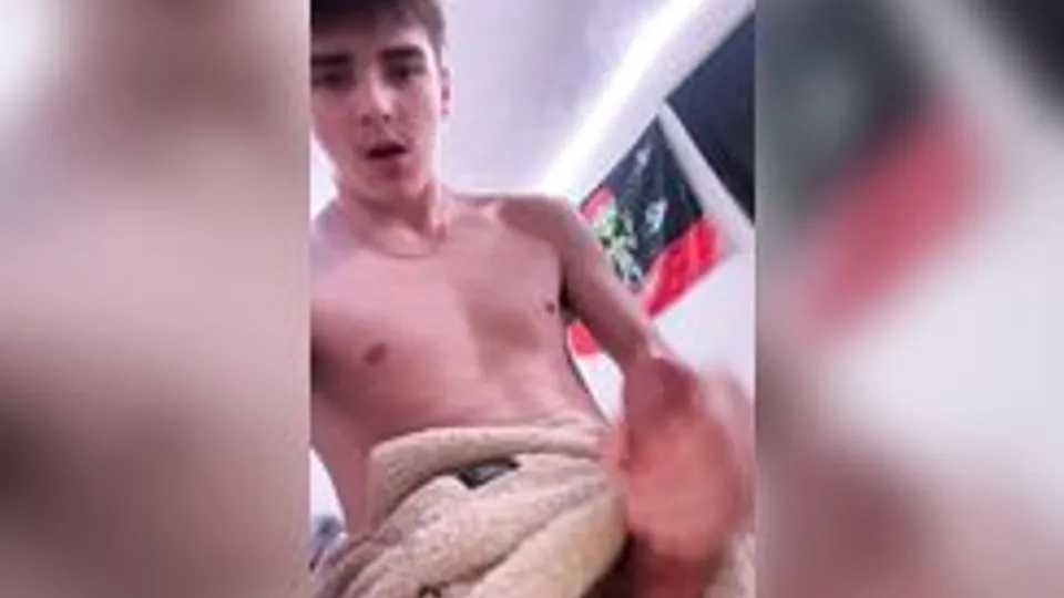 Twink Cums in Bedroom 219