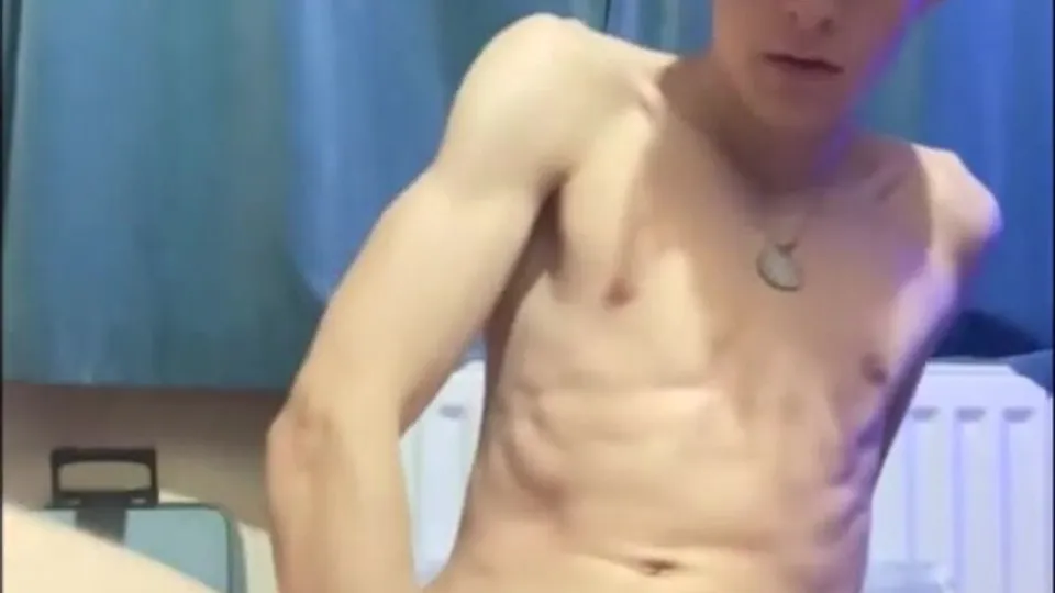 Twink dildo ride. - ThisVid.com