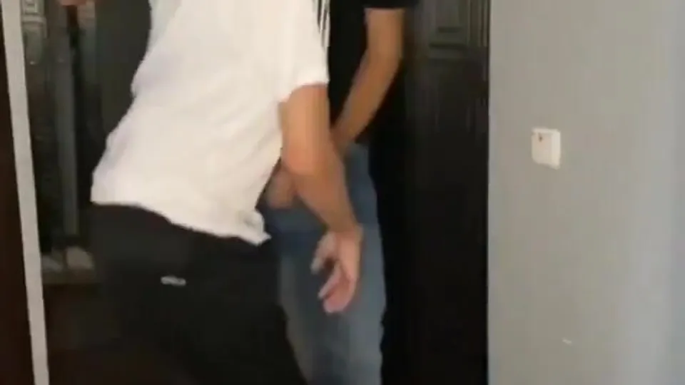 Twink friends bb - video 2 - ThisVid.com