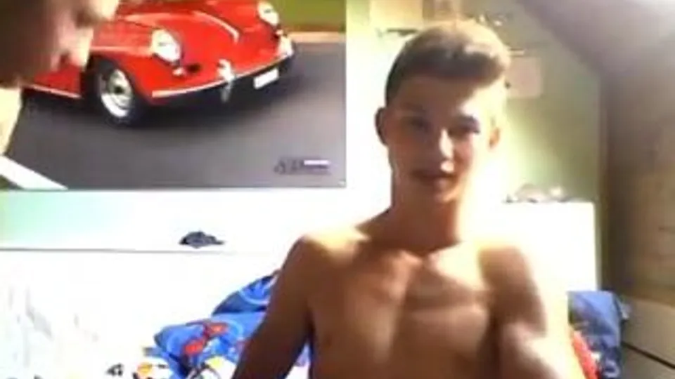 两个比利时 twink 共享生无套鸡巴 - Gay Porn