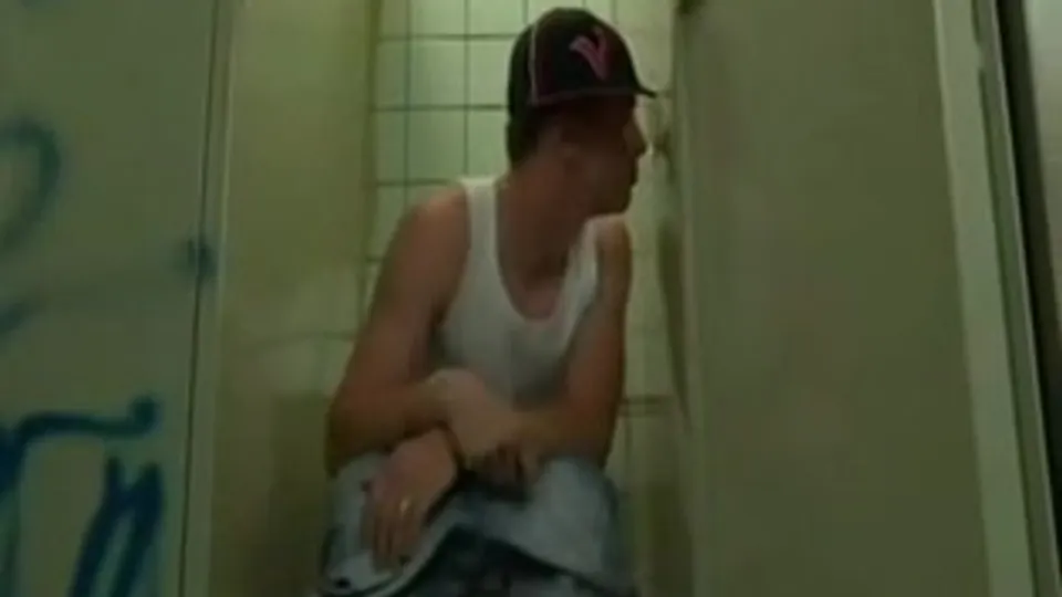 Twink having fun at the glory hole - gay twinks, gay glory hole porn at ThisVid tube
