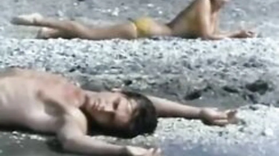 Twink and MILF: Voyeuristic Encounter