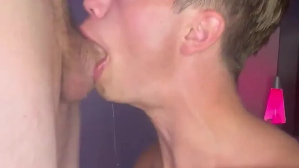 Twink on his knees - learning to deep throat - ThisVid.com