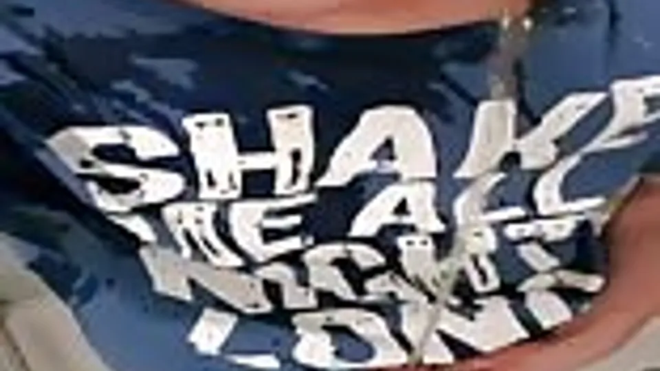 Twink pisses up his body