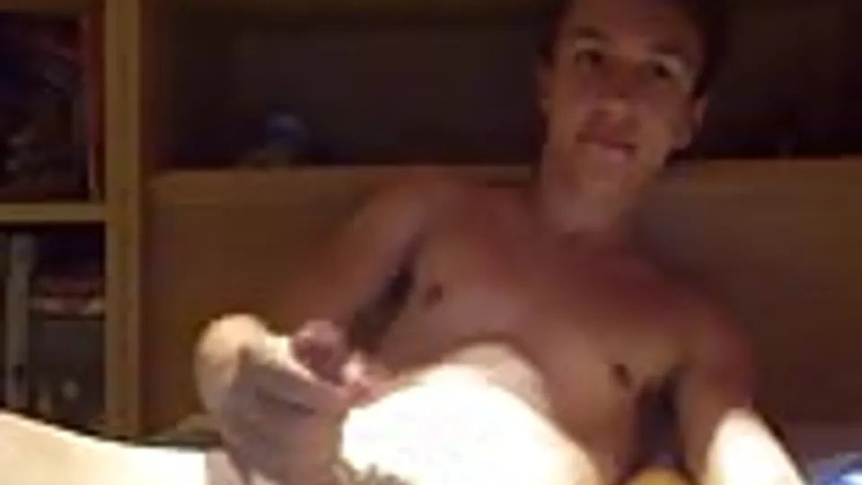 Twink Porn Cums On Webcam