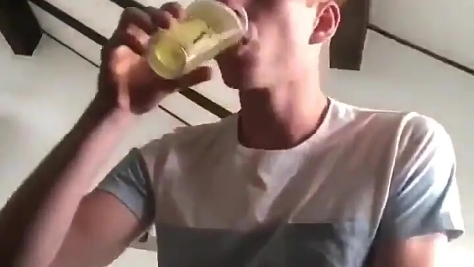 Twink pours himself a glass of piss - ThisVid.com