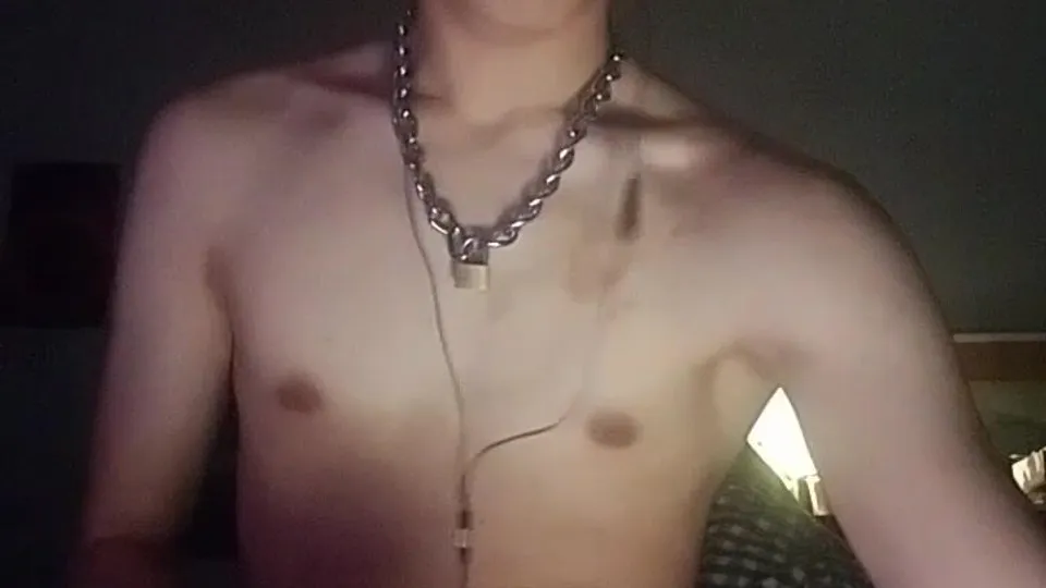 Twink smokes a blunt and hits the bottle - ThisVid.com