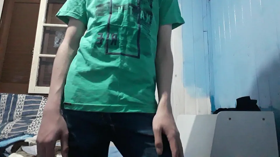 Twink Strips and Jerks Off Boys Porn